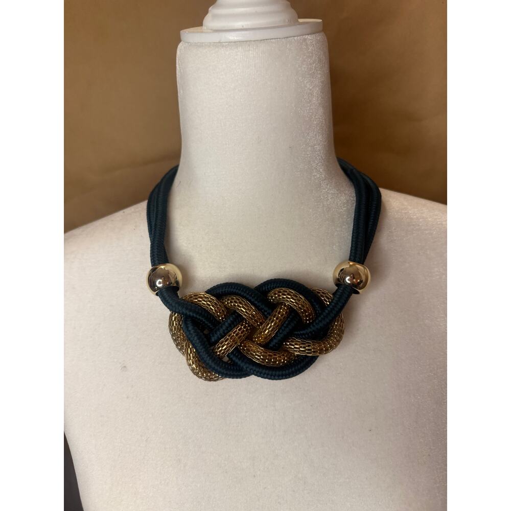 Dark Green and Gold Rope Necklace